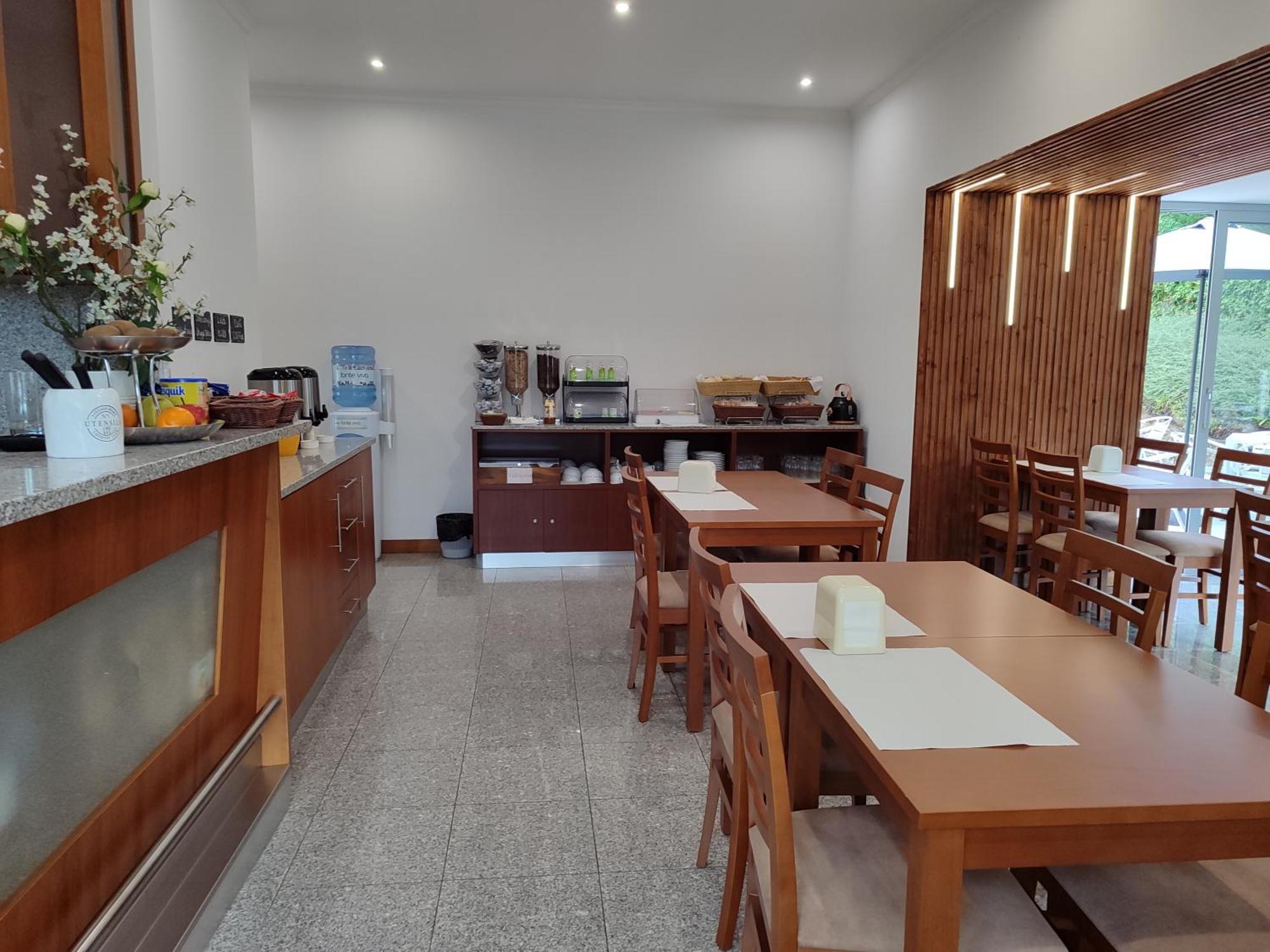 Dom Hotel Penafiel Buitenkant foto