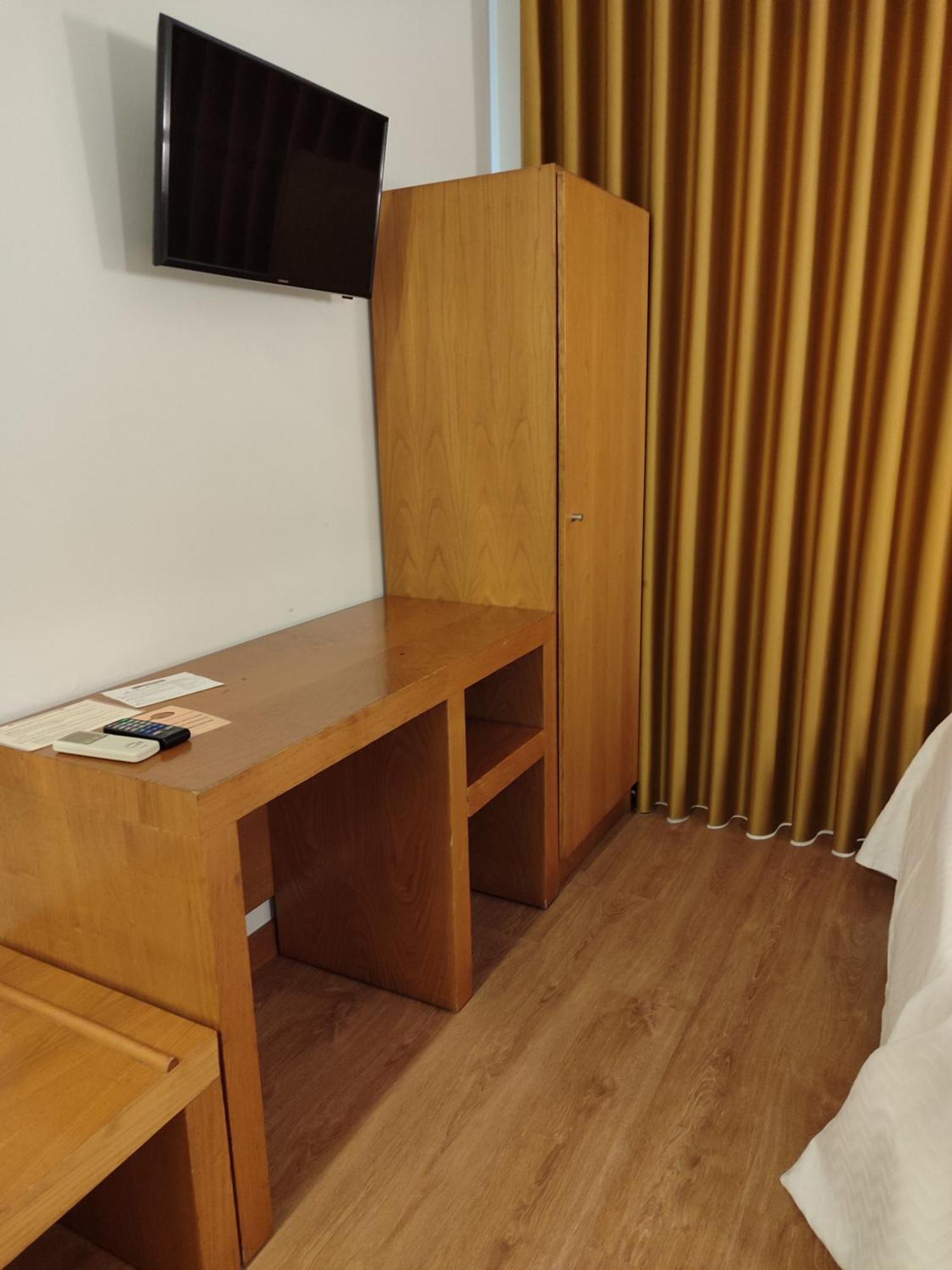 Dom Hotel Penafiel Buitenkant foto