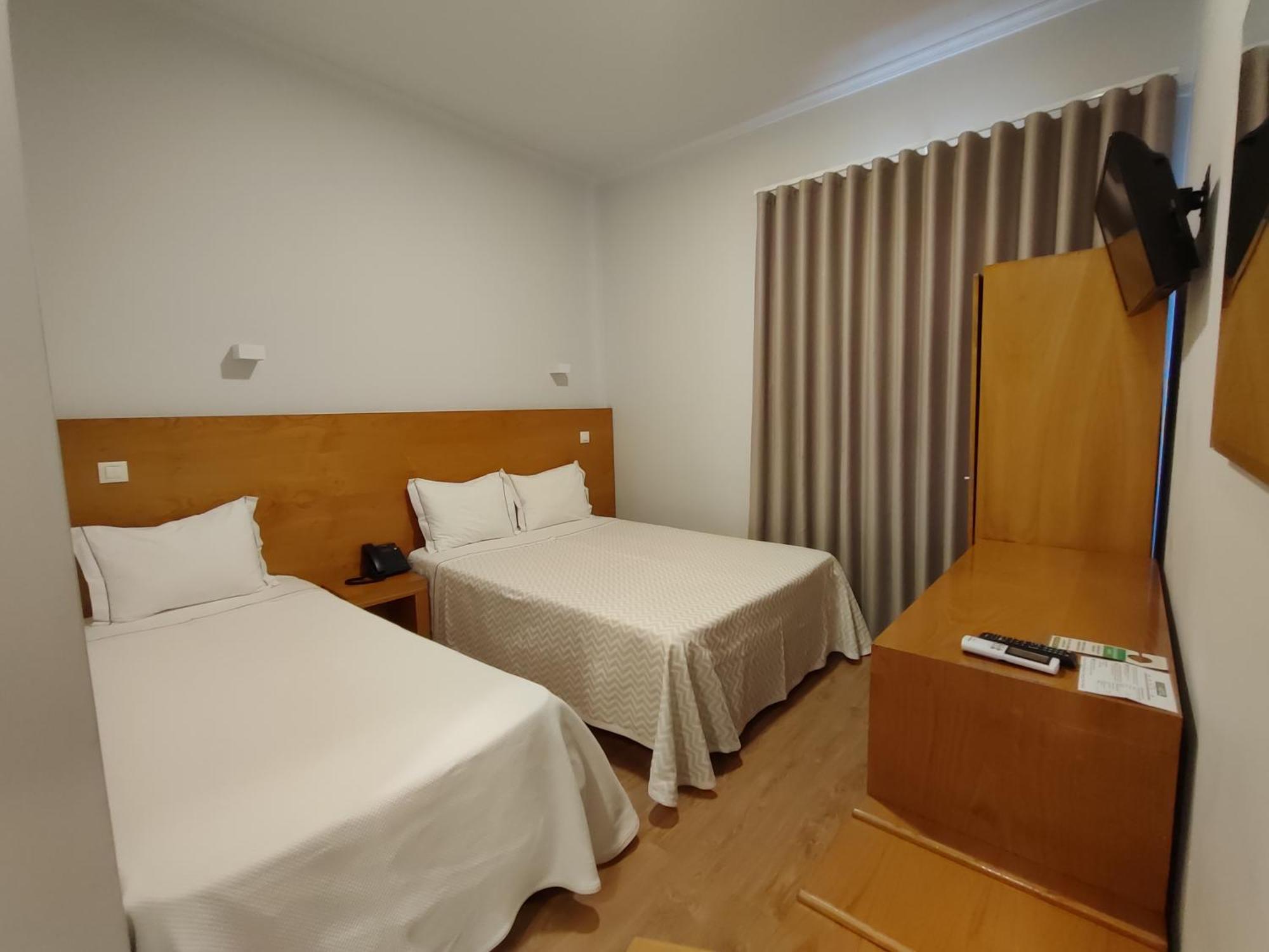 Dom Hotel Penafiel Buitenkant foto