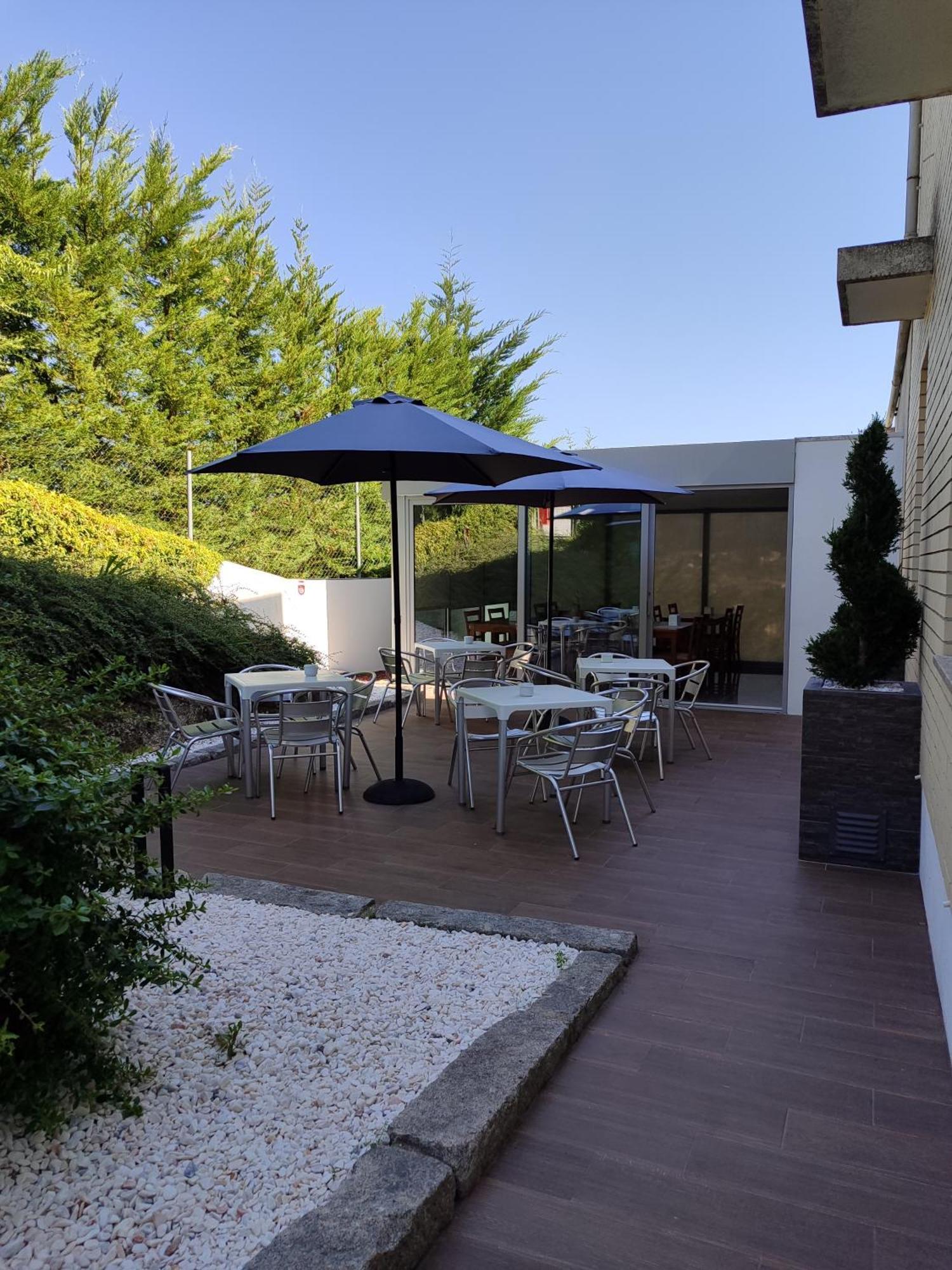 Dom Hotel Penafiel Buitenkant foto