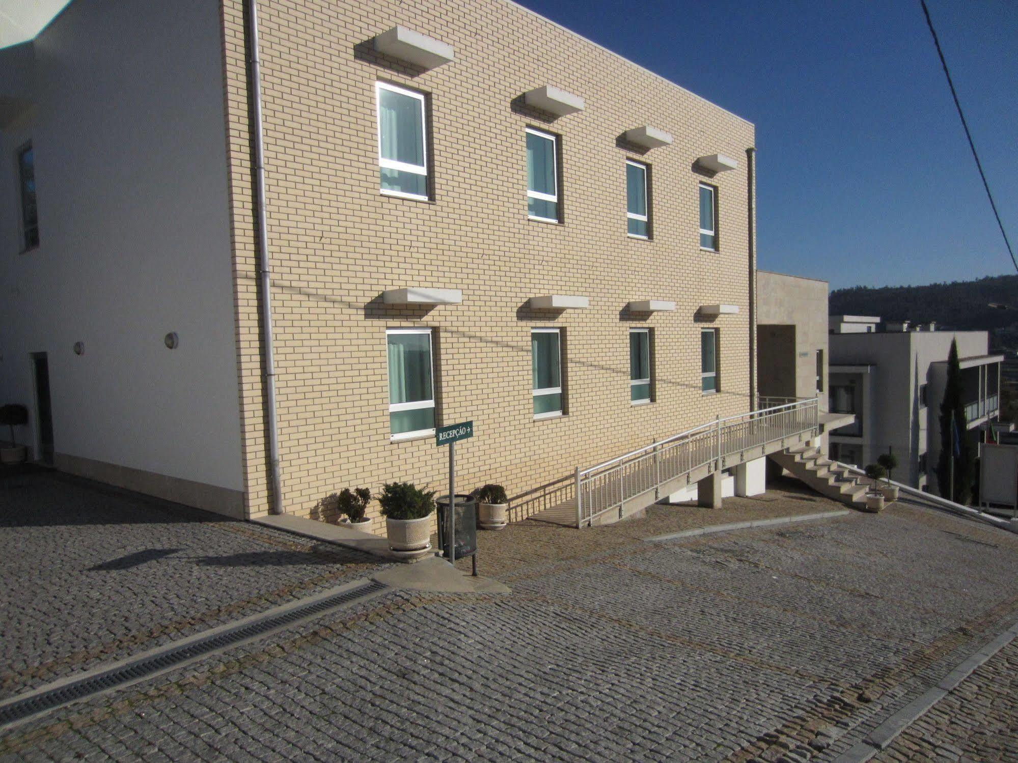Dom Hotel Penafiel Buitenkant foto